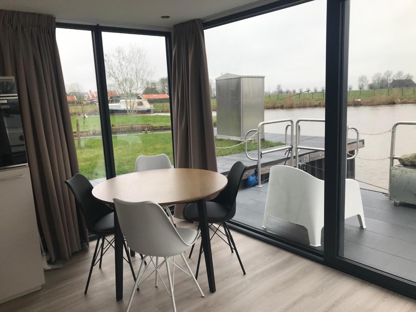 Uniek Overnachten In Een Tiny House Op De Appelhof Wommels Exterior photo